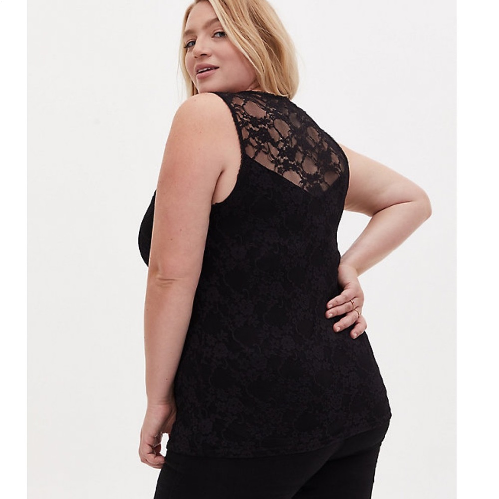 🍎💛🆕Torrid back lace top